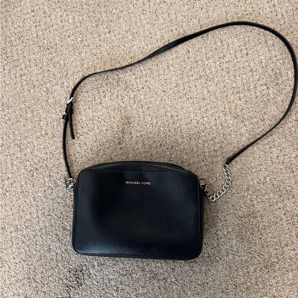 Michael Kors Elegant Black Crossbody Bag